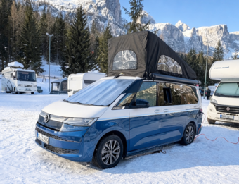 301249cbfb_Winter campsite with Volkswagen campervan copy.png